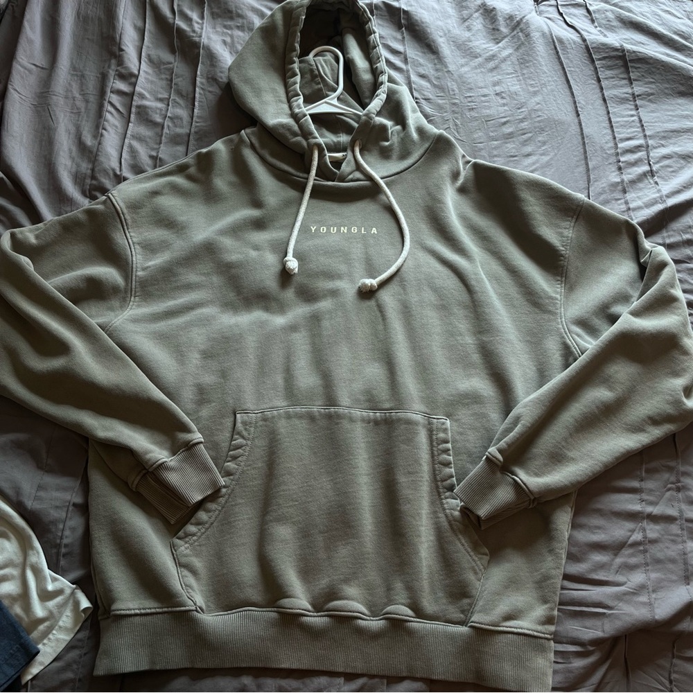 YOUNG LA HOODIE